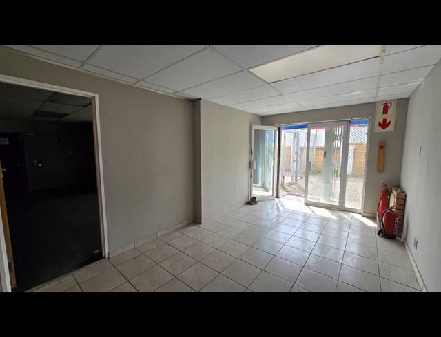 750M² WAREHOUSE FOR SALE IN SPARTAN